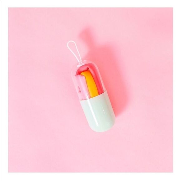 Chic and Tonic Silicone Straws - Picture 2 of 6